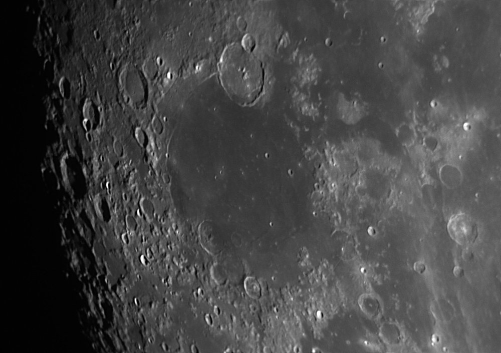 1029576833_Moon_201828_091119_ZWOASI290MM_RGB_AS_P35_lapl5_ap331.thumb.jpg.45387a1bbbc225f28ac067132bef1035.jpg