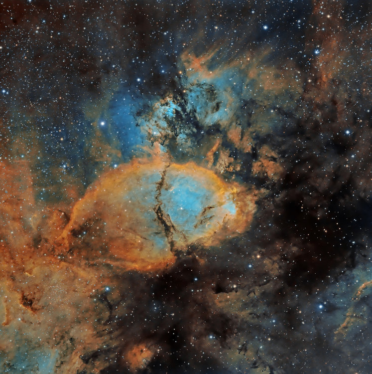 IC1795_SHO_140-50-200_vf_2xHisto+crbs_SCNR_sat+ACDNR60_PSc.jpg