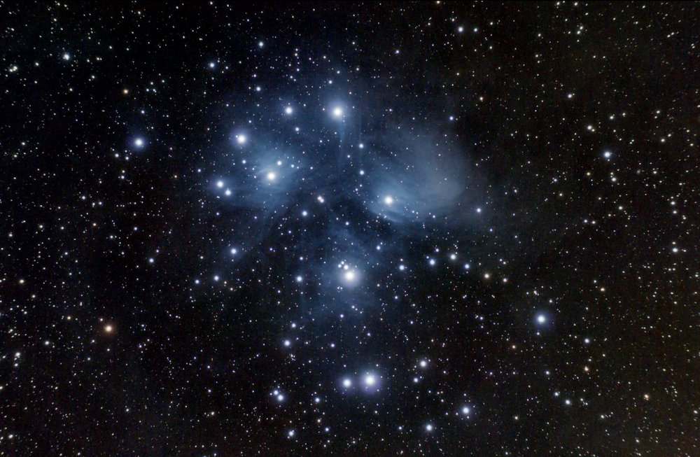 1034988359_M45-Pliades-19dcembre2019-pix.thumb.jpg.50160e215572c8420f51136516088b80.jpg