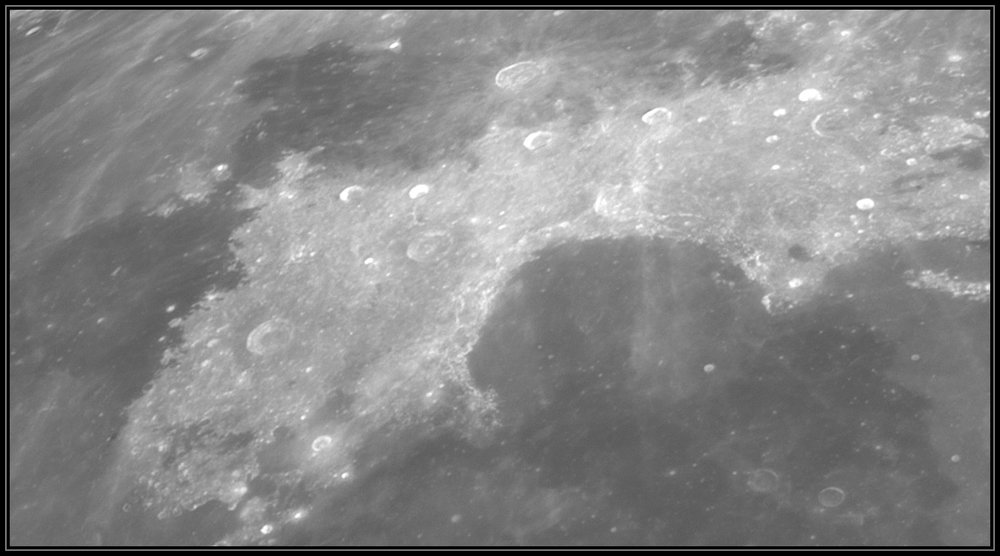 1068954489_Moon_050304_121219_ZWOASI290MM_G_AS_F300_lapl6_ap493.thumb.jpg.2da629505e1e3a361fcda8c543f23ae4.jpg
