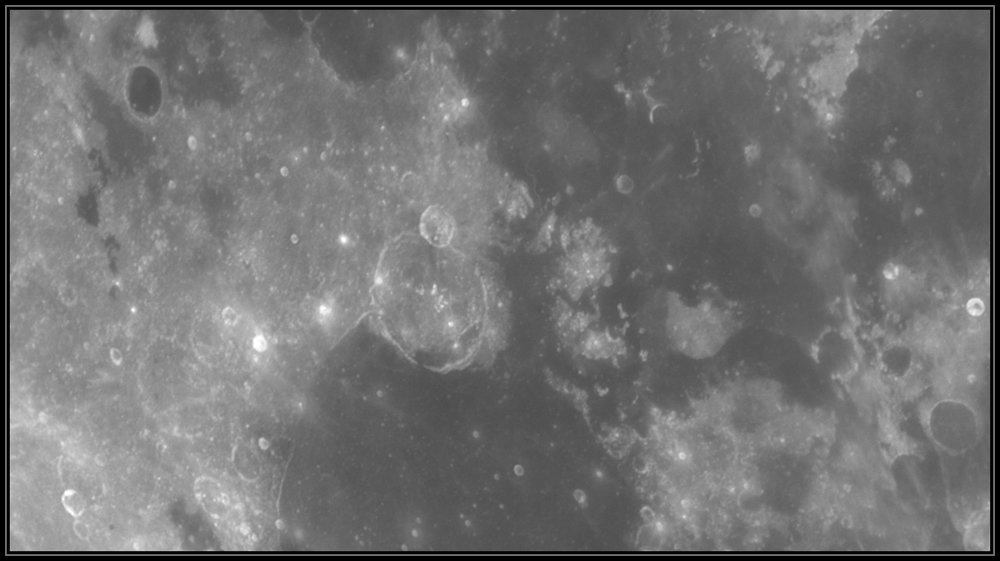 203807451_Moon_045902_121219_ZWOASI290MM_G_AS_F300_lapl6_ap492.thumb.jpg.258be46acb2d6059246fa60926bb3d0d.jpg