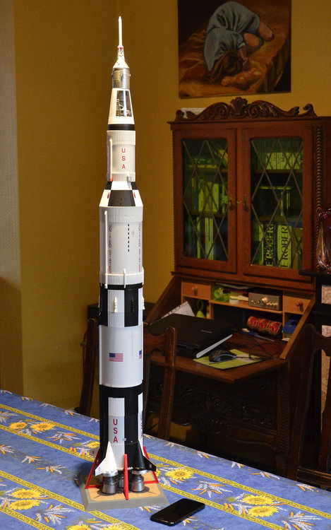 Saturn_V.thumb.jpg.01d220f17e2dac2e7cac661c600395d7.jpg