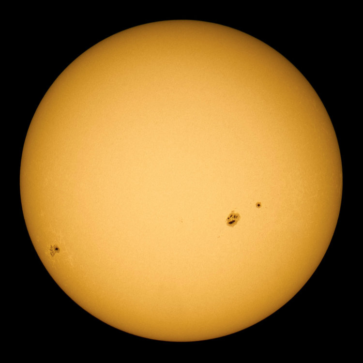 soleil-21nov2014-12h-ar2216-2209.thumb.jpg.5b73ca7cd5f3ddbe652bc5d89243e6be.jpg