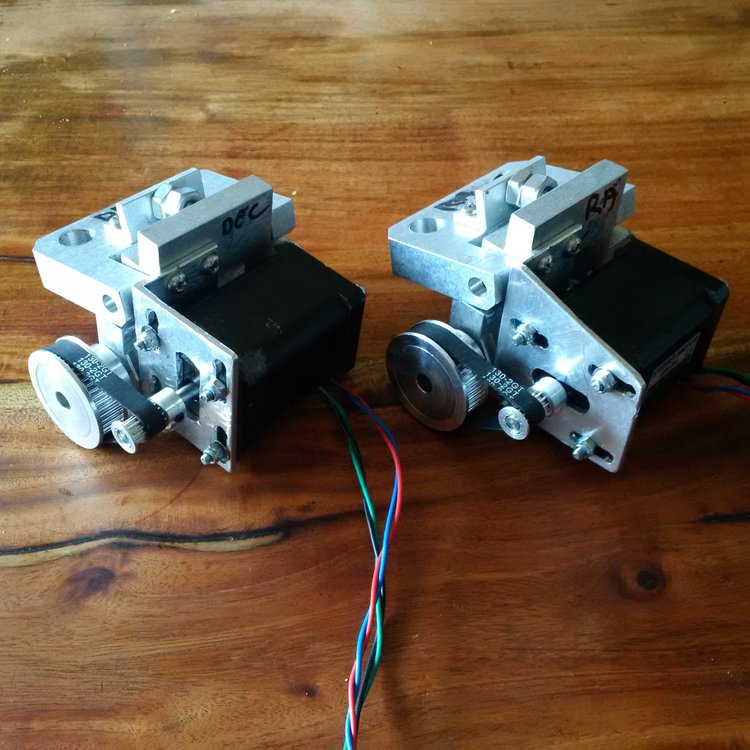 Couple moteurs DEC RA.jpg