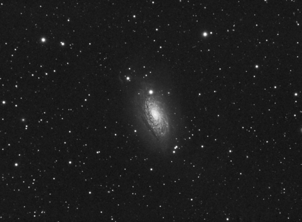 M63_80ED_atik16HR_40x5min_L_23mars2020.jpg