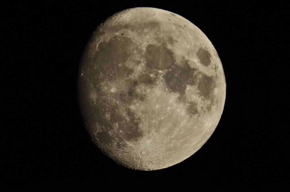21 LUNE 11J. 10.10.19.JPG