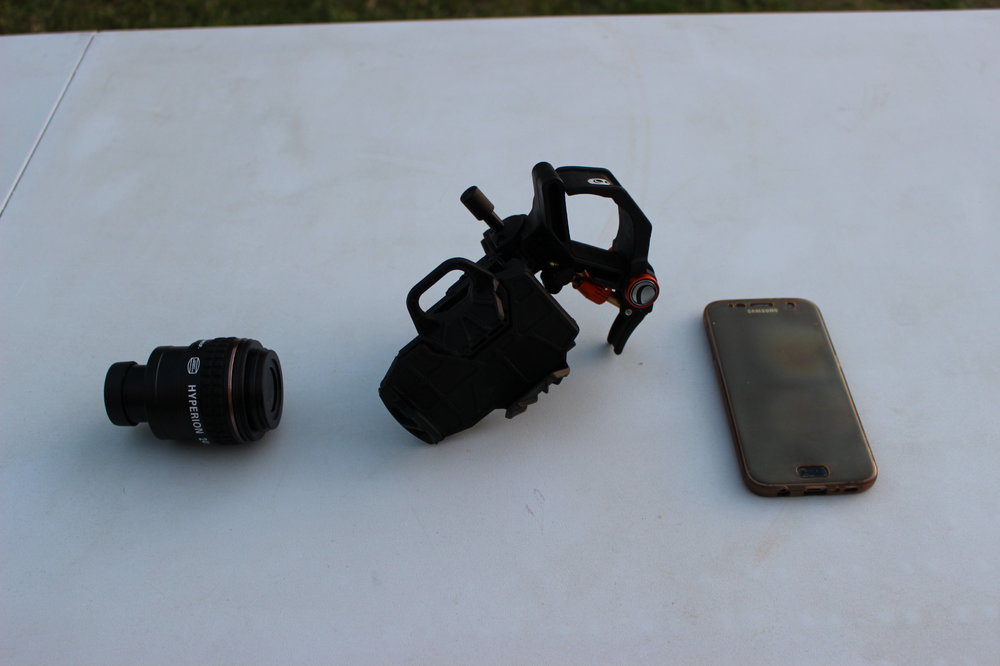 1556563149_1SupportSmartphoneOculaire.thumb.JPG.63a288acce066190a65994d3dbe9af6f.JPG