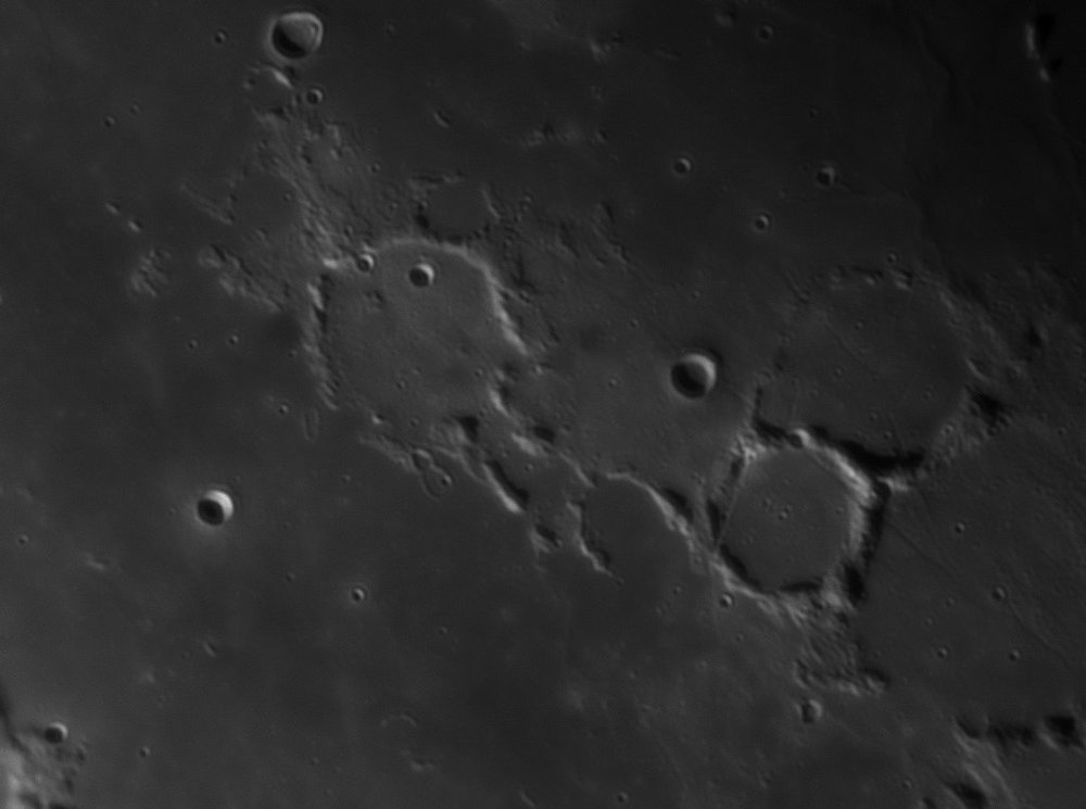 Lune_020420_225436_t.jpg