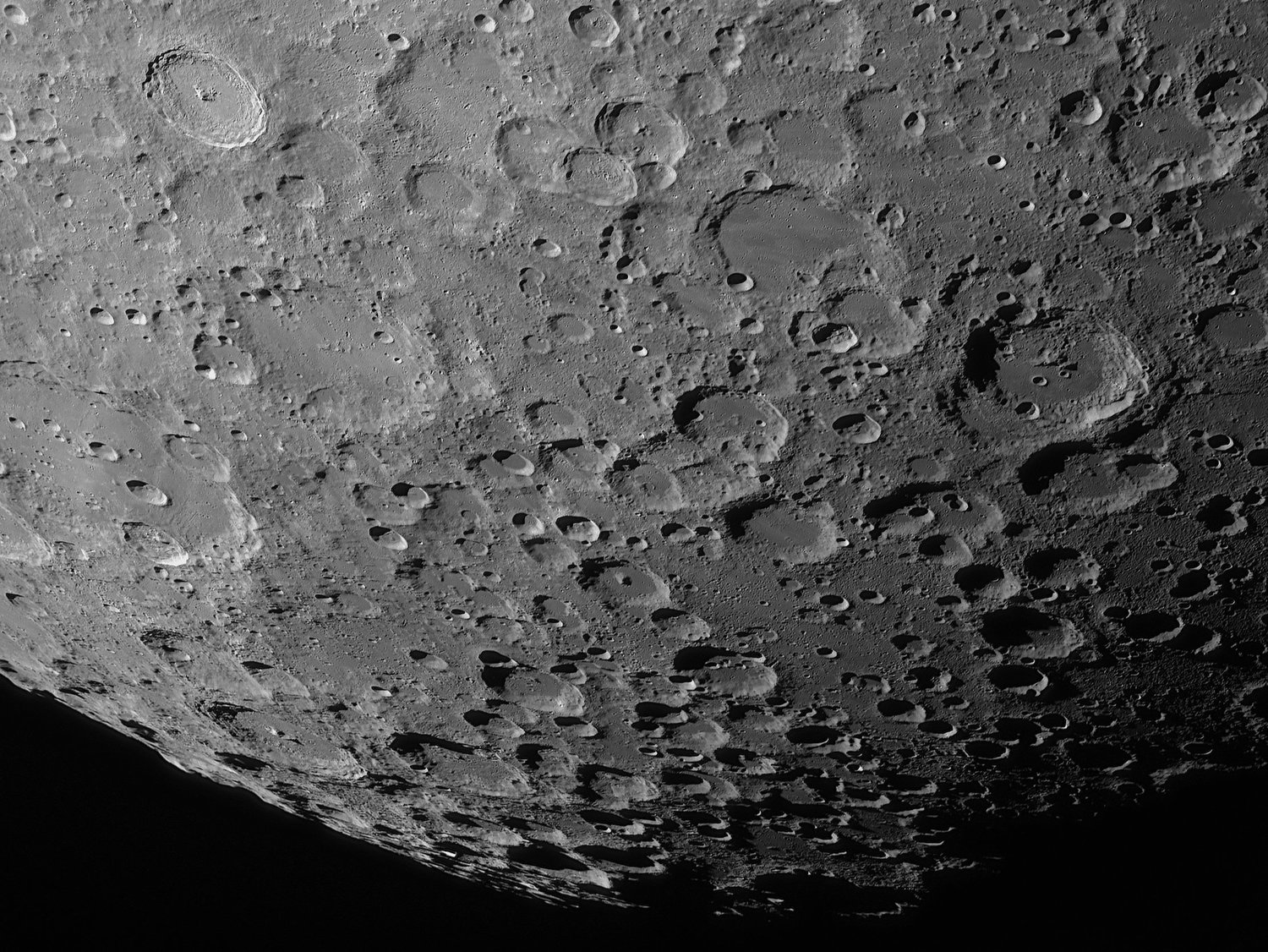 2020_08_08_South_Pole_Clavius_Maurolycus_red.jpg