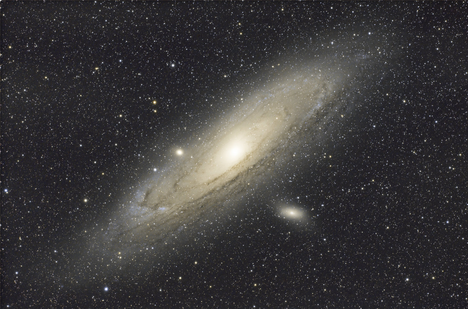 M31-150X30sec-DeNoiseAI-denoise.jpg