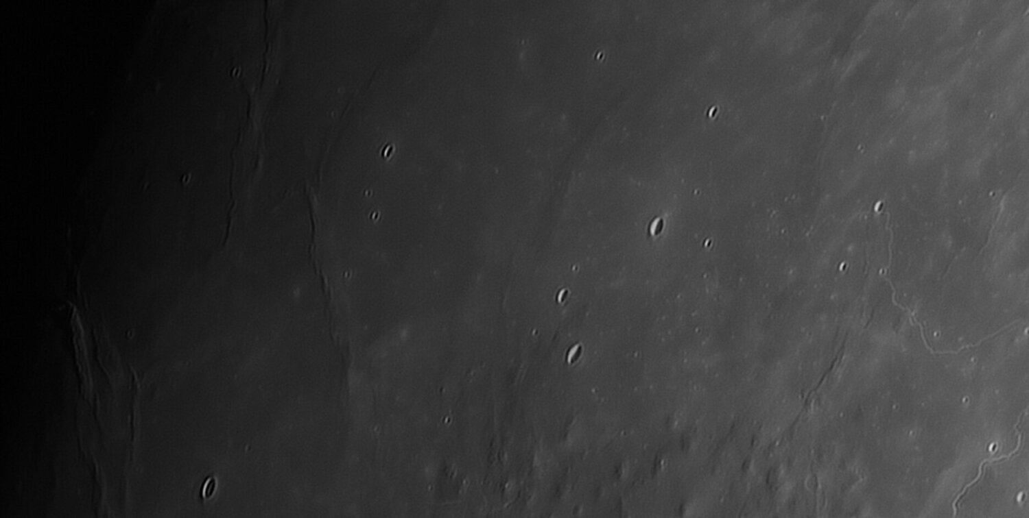 1576467124_Moon_221841_271220_ZWOASI290MM_R-ccd_AS_P50_lapl6_ap1000.thumb.jpg.62b7460f63feae9500d24dae4d014594.jpg