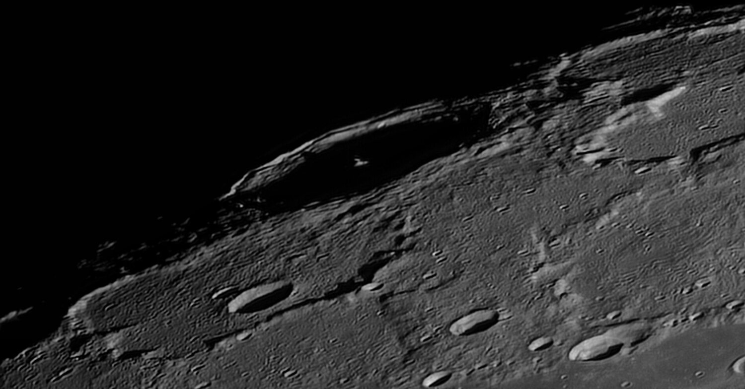 164947102_Moon_224658_271220_ZWOASI290MM_R-ccd_lapl6_ap643.thumb.jpg.e4b2c3326f2e0dee8b4156a85f7805de.jpg