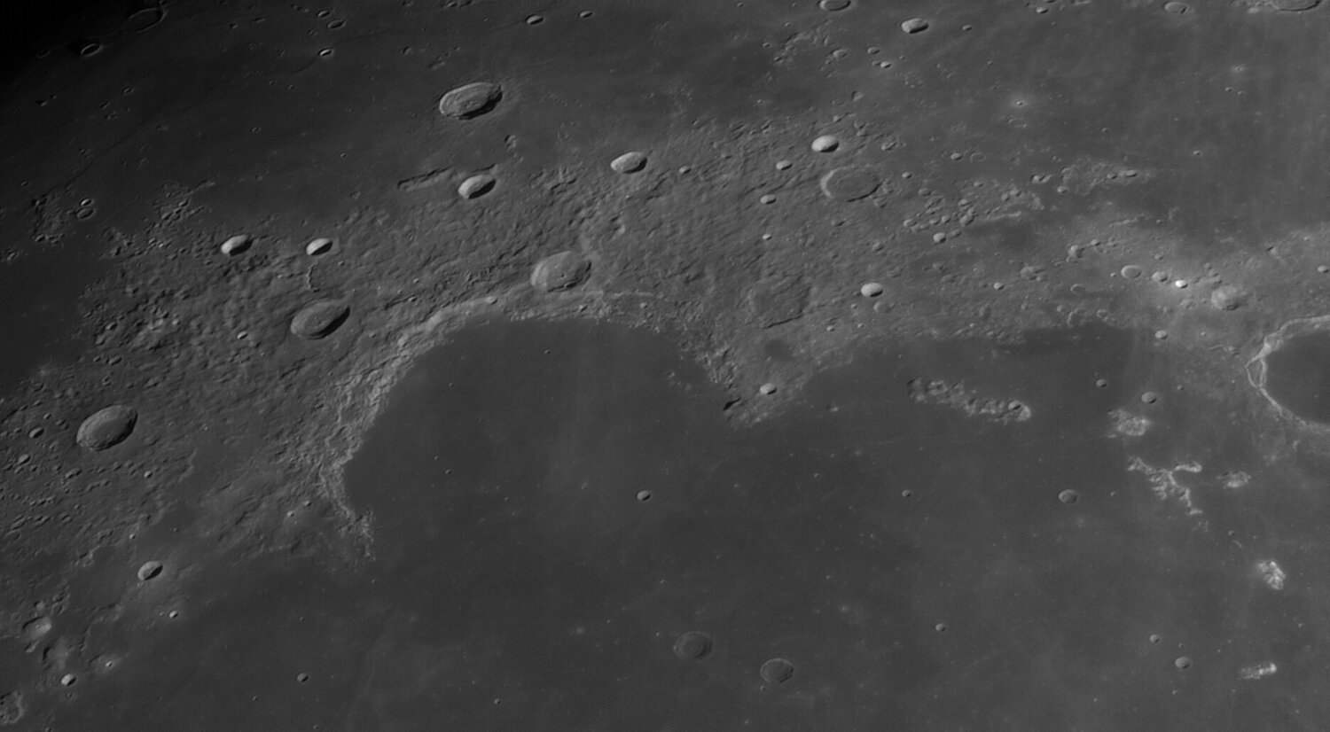 1947079123_Moon_235311_271120_ZWOASI290MM_Continuum_AS_P30_lapl6_ap1997.thumb.jpg.23217b485037e7759955db6ee61e77dc.jpg