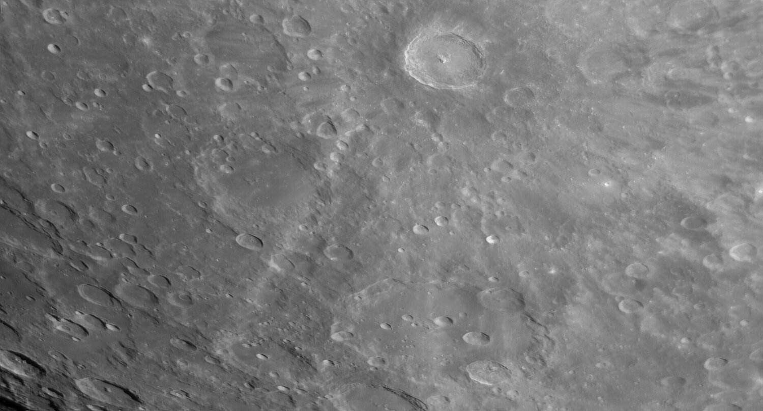 35765050_Moon_220620_271220_ZWOASI290MM_G-ccd_AS_P30_lapl5_ap1969.thumb.jpg.66b1e797f67df9158cd5fe563e1b3f64.jpg