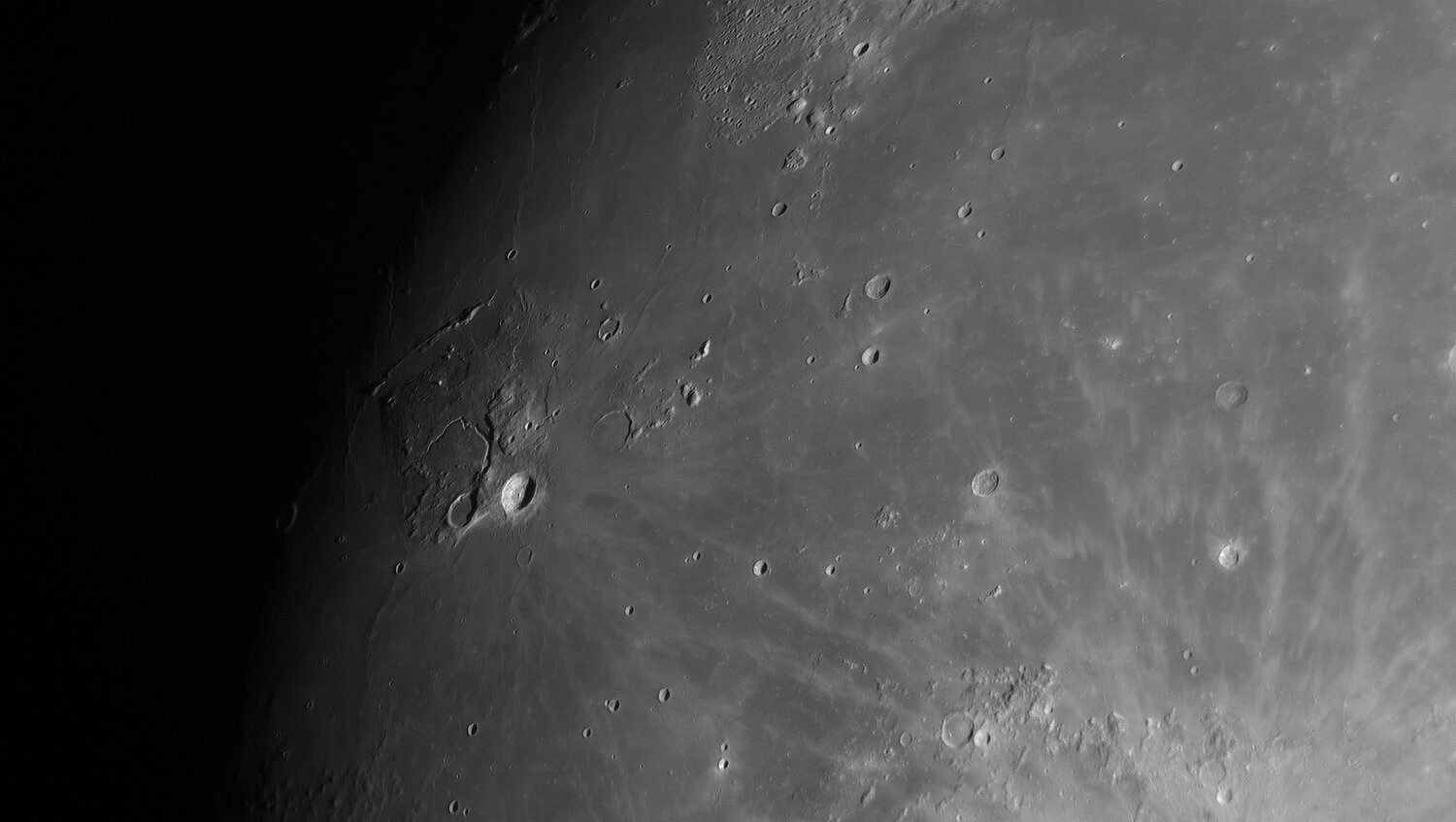 1555640116_Moon_210205_250121_ZWOASI290MM_R-ccd_AS_P20_lapl5_ap731.thumb.jpg.0035d7a919a373211d533c9b5125c7a1.jpg
