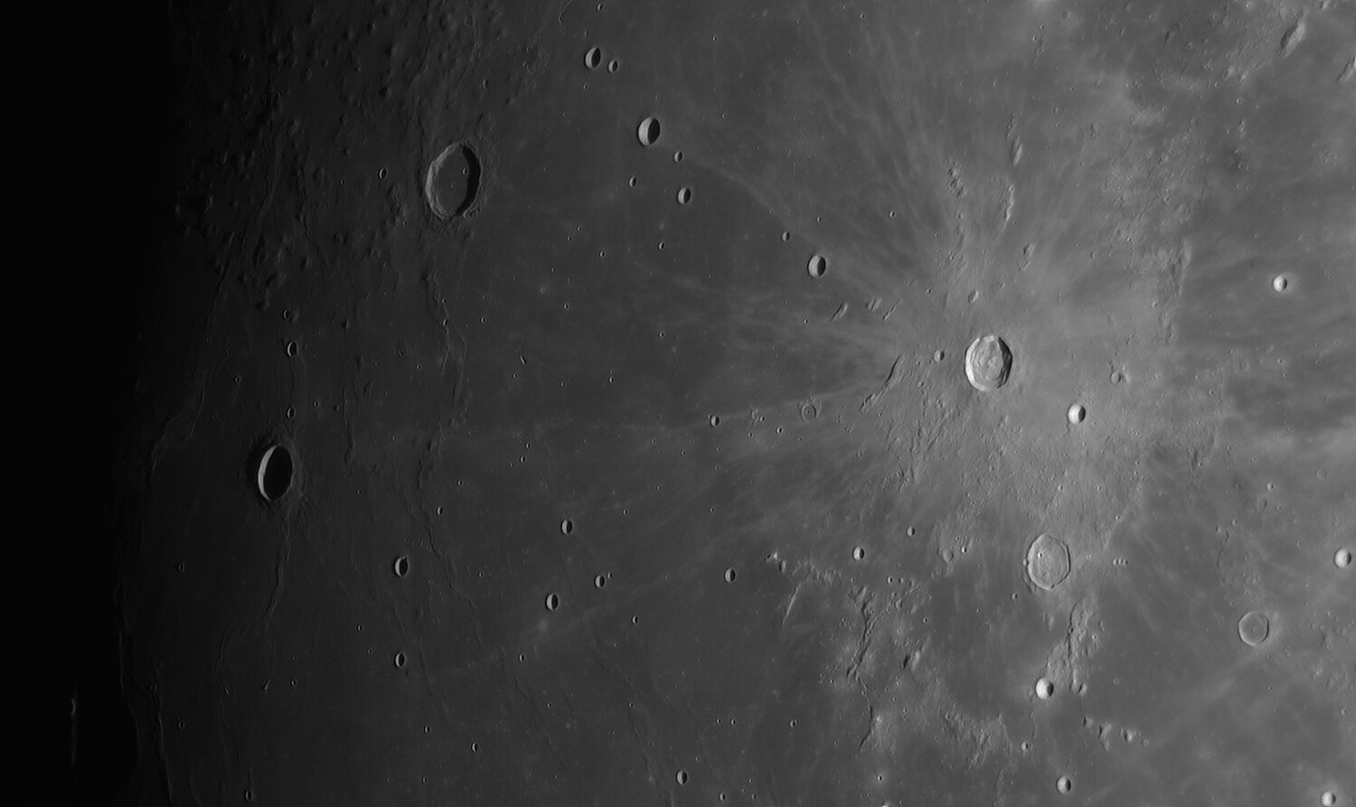 1676292051_Moon_221001_250121_ZWOASI290MM_R-ccd_AS_P30_lapl5_ap669.thumb.jpg.ac7b67e6c18495143876b823ede08e48.jpg