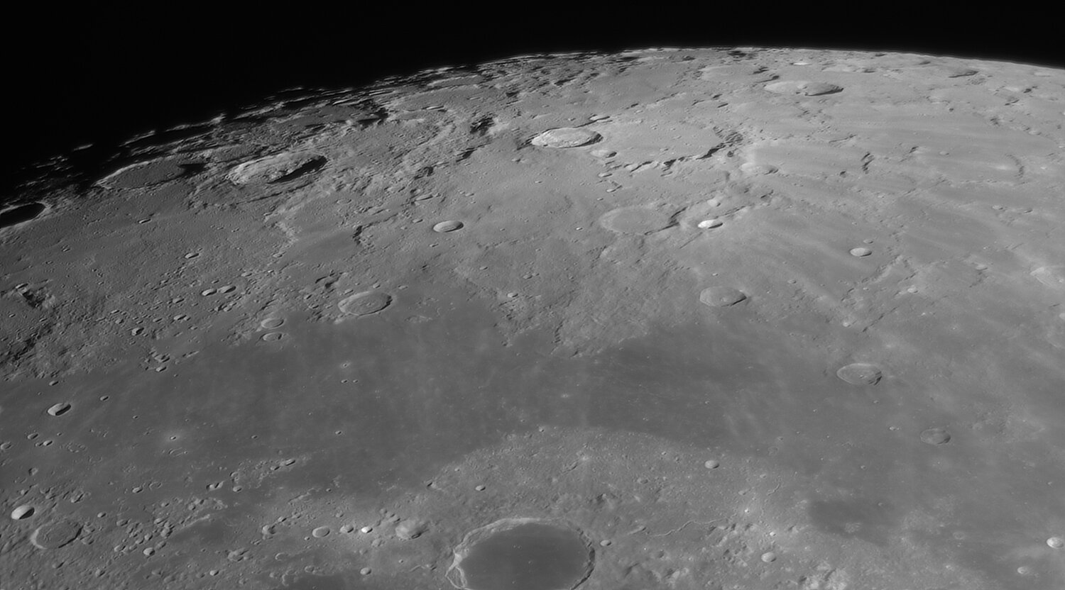 1820993771_Moon_221733_250121_ZWOASI290MM_R-ccd_AS_P30_lapl5_ap646.thumb.jpg.0f4398e693e845ad5e9f2bd8fa3116e3.jpg