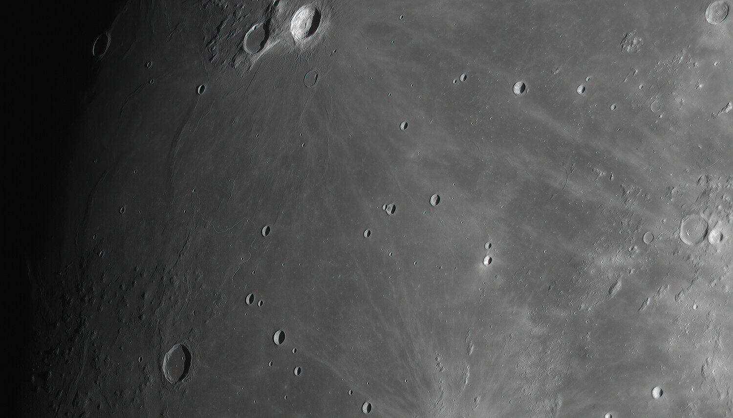 1977352815_Moon_220912_250121_ZWOASI290MM_R-ccd_AS_P30_lapl5_ap705-DeNoiseAI-low-light.thumb.jpg.a517b9918183e2a03ebd1fe8638ca6a8.jpg