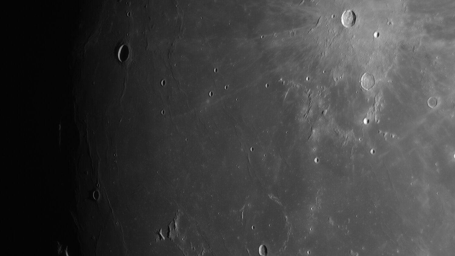 2000134681_Moon_221020_250121_ZWOASI290MM_R-ccd_AS_P30_lapl5_ap674.thumb.jpg.1f078e84b34d1ea2045e11c058d81654.jpg