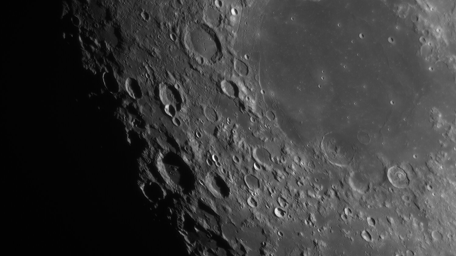 722794854_Moon_221154_250121_ZWOASI290MM_R-ccd_AS_P30_lapl5_ap612.thumb.jpg.63269d9d3a3a4e28a448d8735c684ed7.jpg