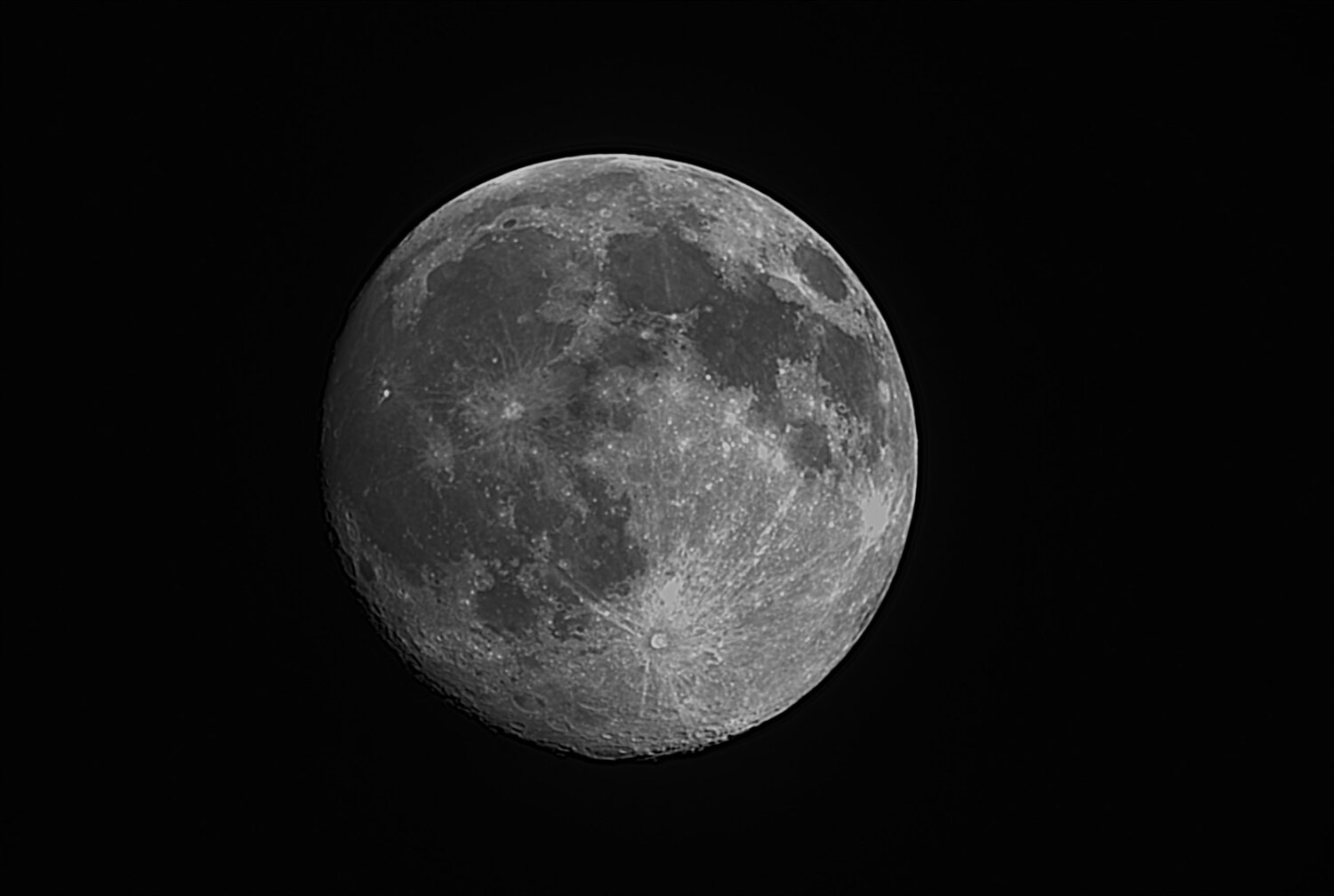 22_14_06_Moon_cro_100r_120T_1928reg.jpg