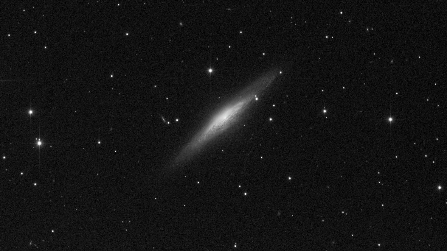 486278044_r_pp_NGC2683_stacked(1).thumb.jpg.501f81b9d5524787ab408b43f793003f.jpg