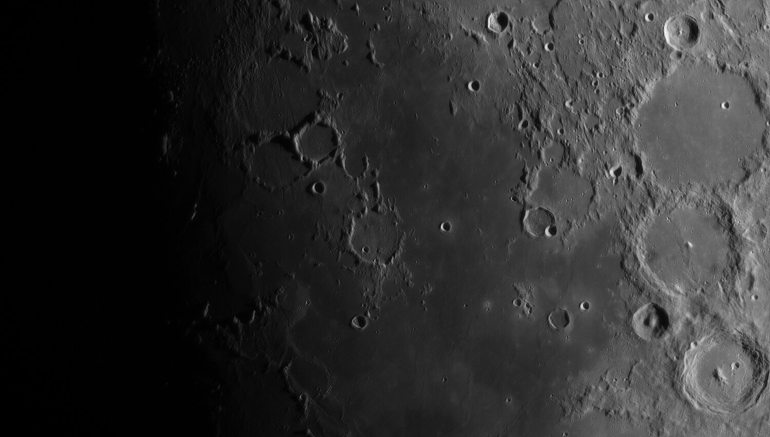 1028969534_Moon_215302_220321_ZWOASI290MM_R_AS_P30_lapl5_ap629.thumb.jpg.70b353983ecea7c1858886f9cad5ea04.jpg