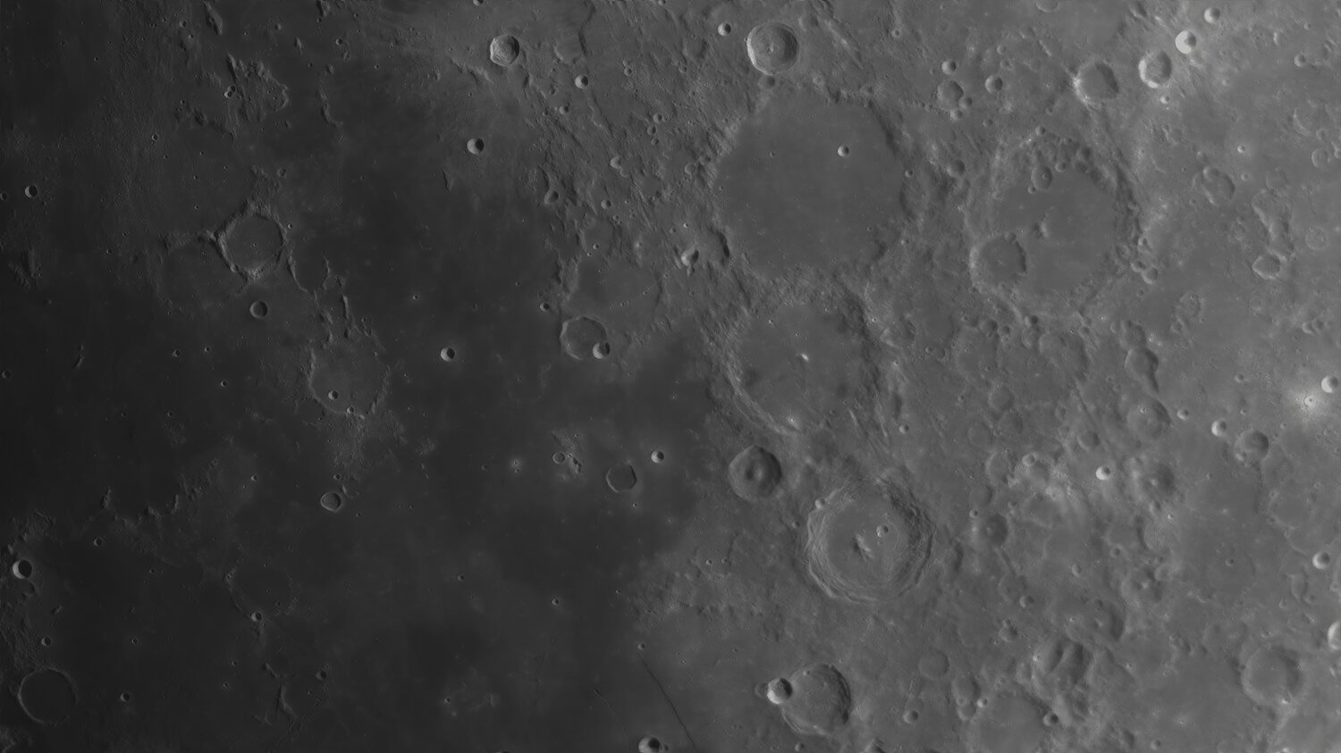 679526450_Moon_213015_230321_ZWOASI290MM_R_AS_P20_lapl5_ap584ds.thumb.jpg.8ff2d87fe4cd83b5c6d3058fb8bbeadc.jpg