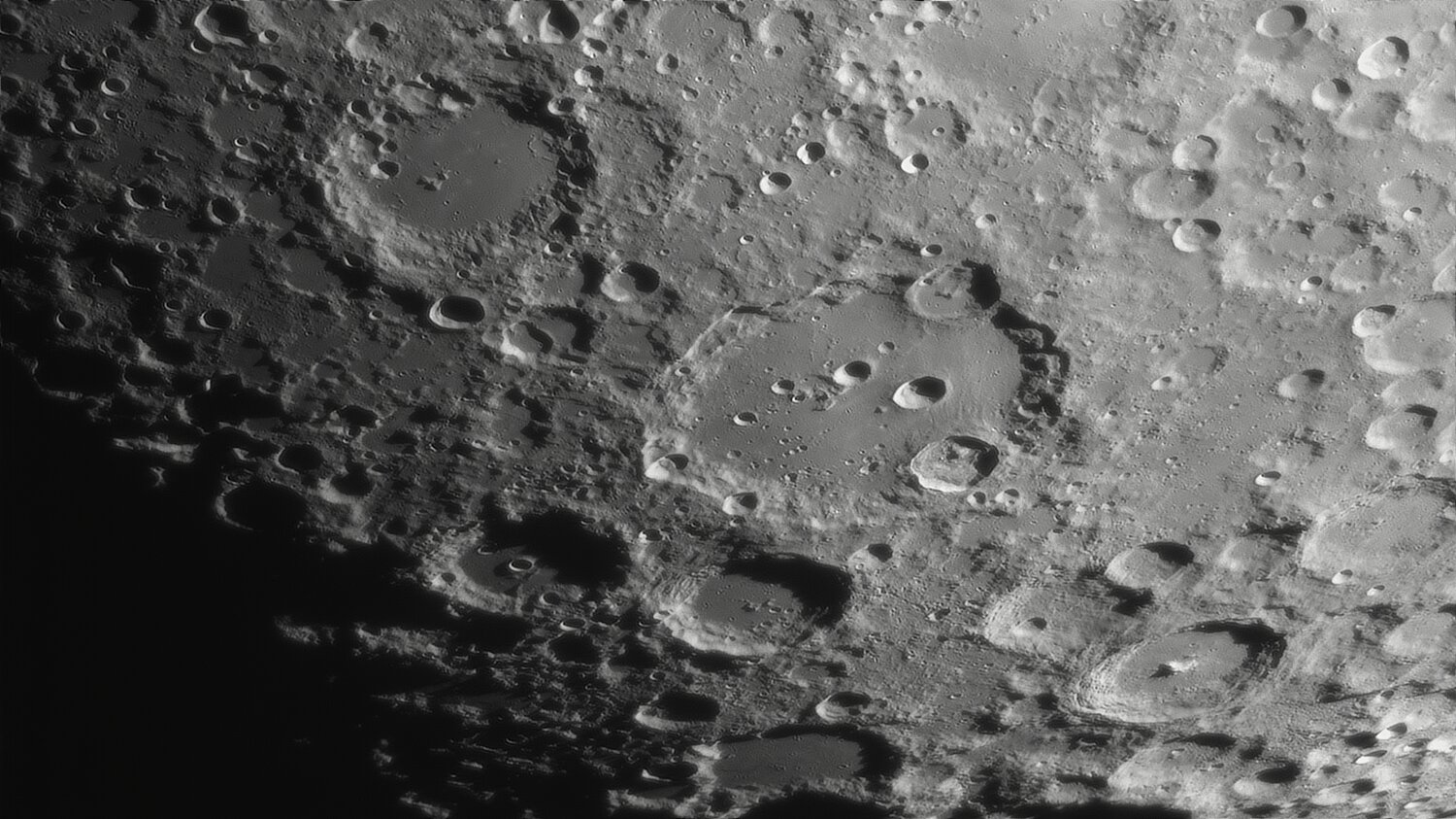 2021-03-23-2133_8-Moon_AS_P25_lapl5_ap451ds.thumb.jpg.bc240cd6f900320cc5fdd7ee2f89f8b0.jpg