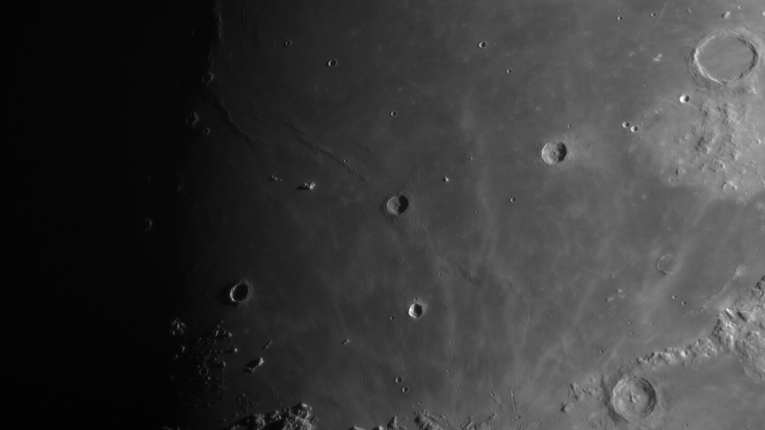2131459344_Moon_212036_230321_ZWOASI290MM_R_AS_P30_lapl5_ap438.thumb.jpg.656c0988a6a0a77b1f00a2bd902f4520.jpg