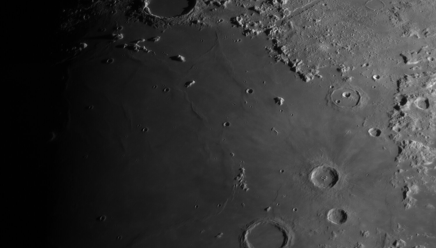 476046923_Moon_215005_220321_ZWOASI290MM_R_AS_P30_lapl5_ap737-.thumb.jpg.f26261d6749b4eea1ca845862d967c54.jpg