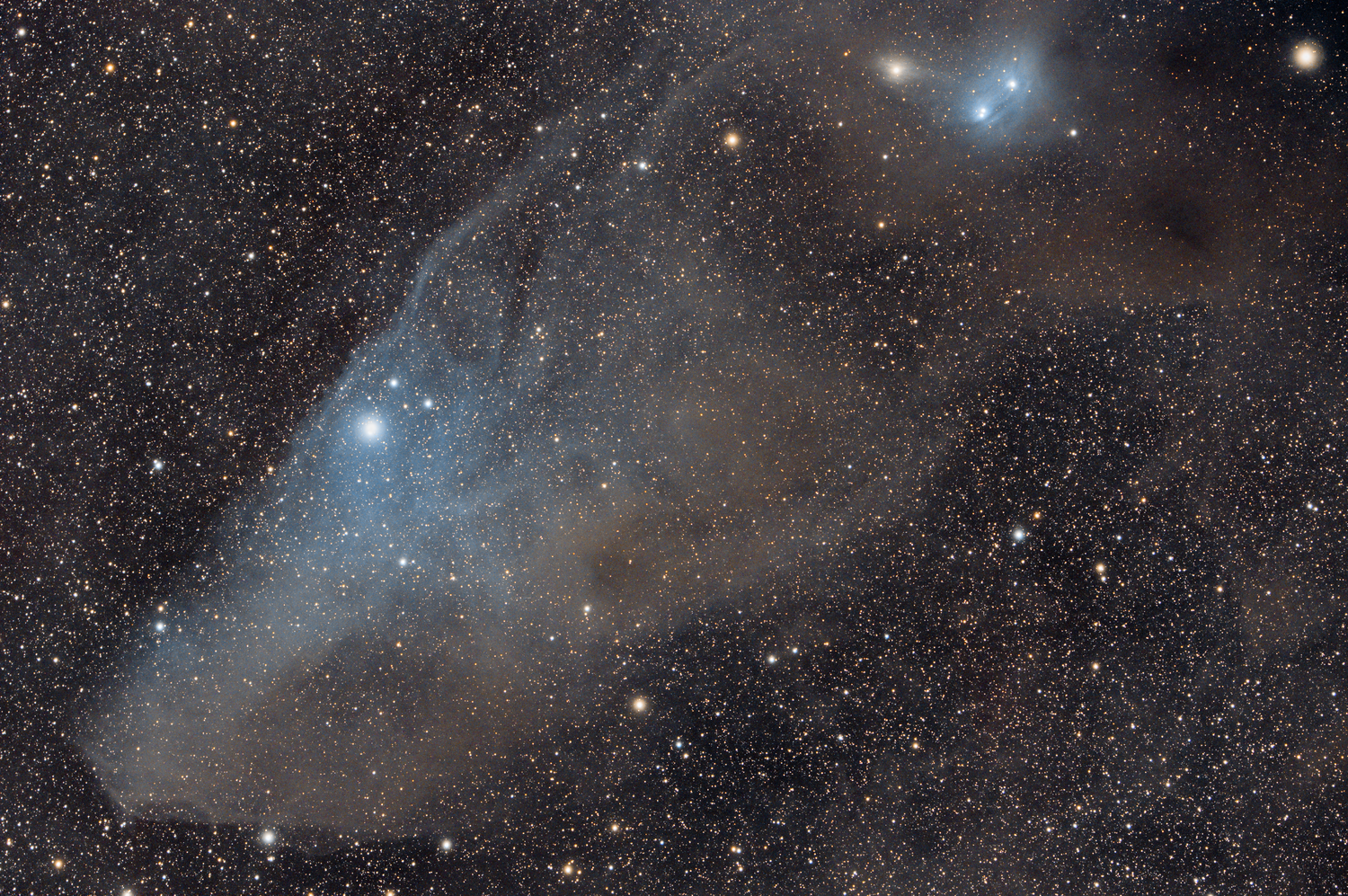 933768414_r_Light_IC4592_54x300s_gain100_202106081213_-10C_LP_stacked_histo_PS.thumb.png.fb00259612765a4f4a5ef3870d3d78df.png