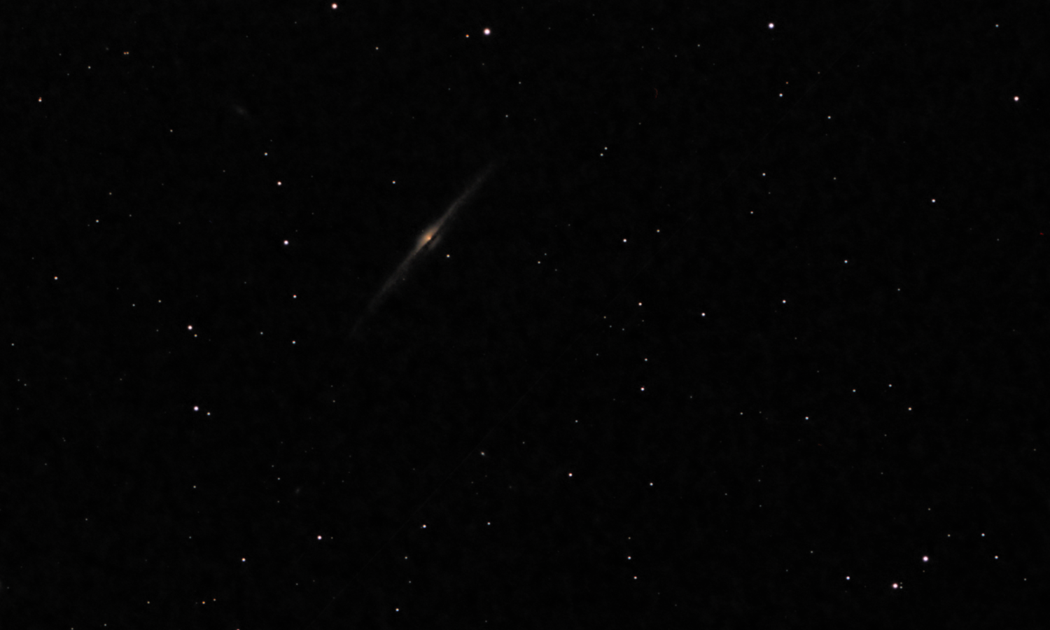 NGC4565_32bits_93x20s_1810s.thumb.png.9a07f096446682e647b52b2217d1b38e.png