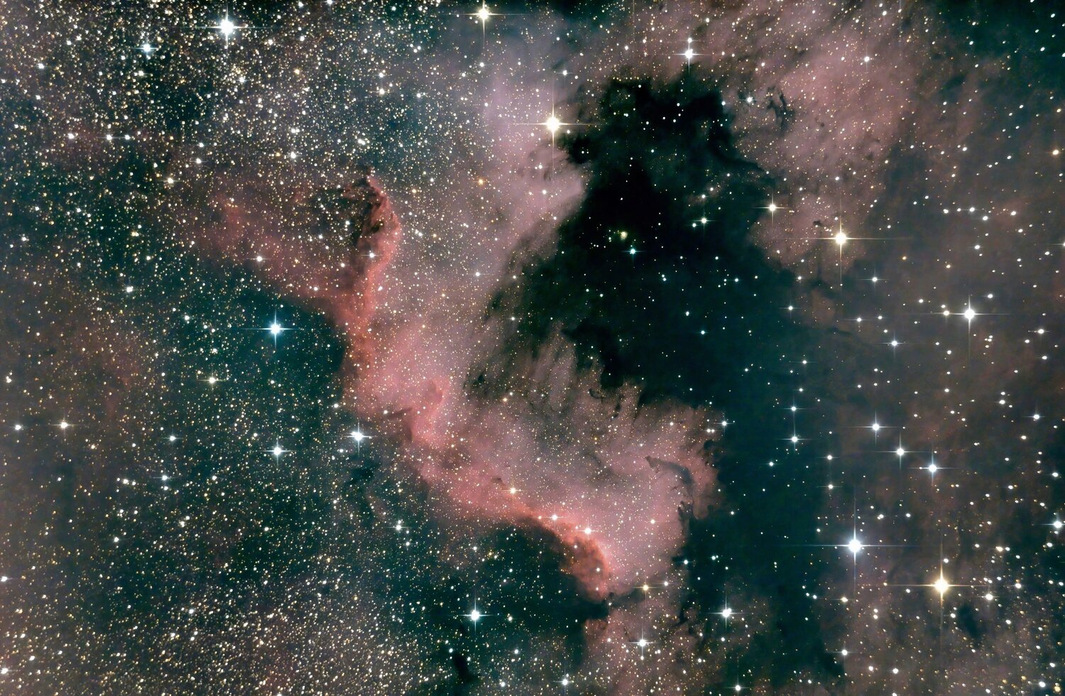 NGC7000-LR-DeNoiseAI-denoise_2.thumb.jpg.8bb0c913af99bfca7a608ed11cab4831.jpg