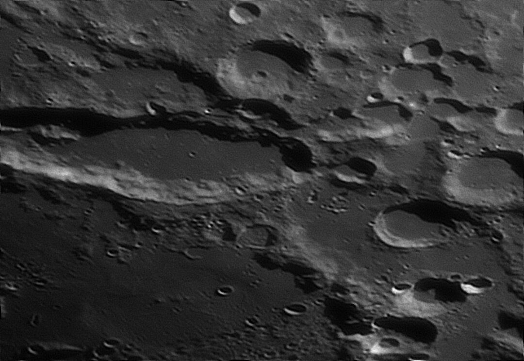 1488693216_Moon_222819_230421_ZWOASI290MM_G_AS_P50_lapl5_ap170.jpg.12373acc92765b0d12cf3d2989d6ce65.jpg