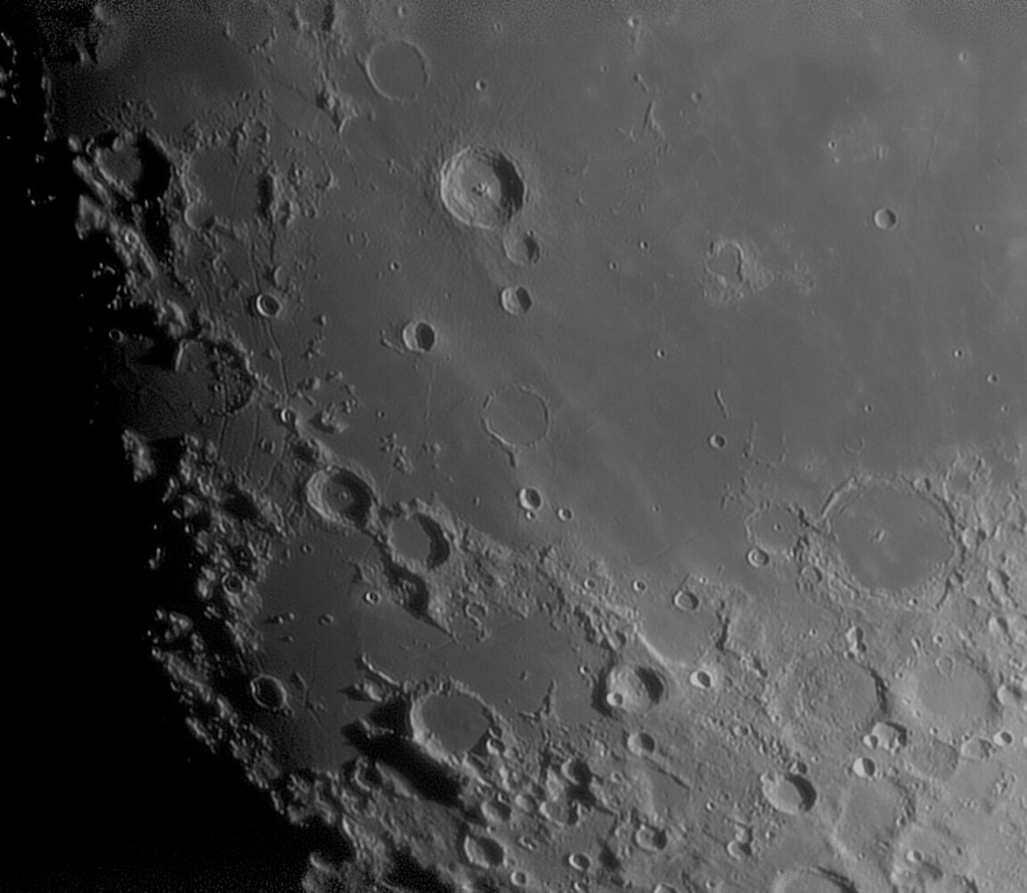 401664652_204759_190721_Moon(2).thumb.jpg.3355f7f266a4576983bc1cacbe30c02a.jpg