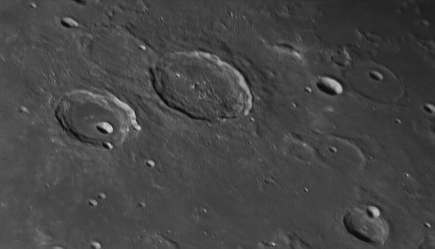 lune2021-08-24-2313_hercules_atlas-r75-r75.jpg.03f04267f30d76caf5bece0fd64c2308.jpg