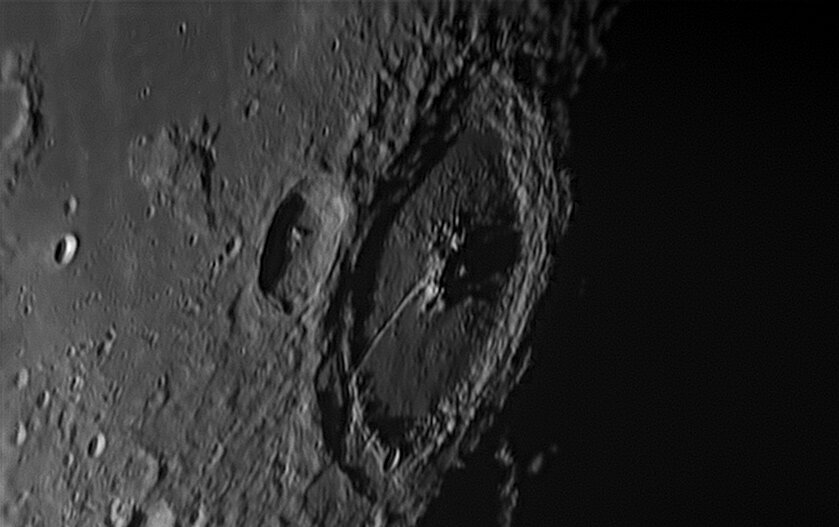 lune2021-08-24-2319_petavius-r75-r75.jpg.308ed72e3137afb47338fb0ffb21e67f.jpg