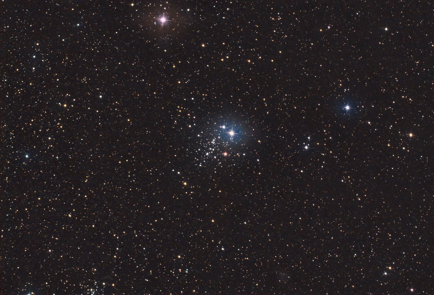 191492552_NGC457-V2_RGB-pixbase-V2-finale.thumb.jpg.bc0041907bdcc80fb4c64fdb7e744d24.jpg