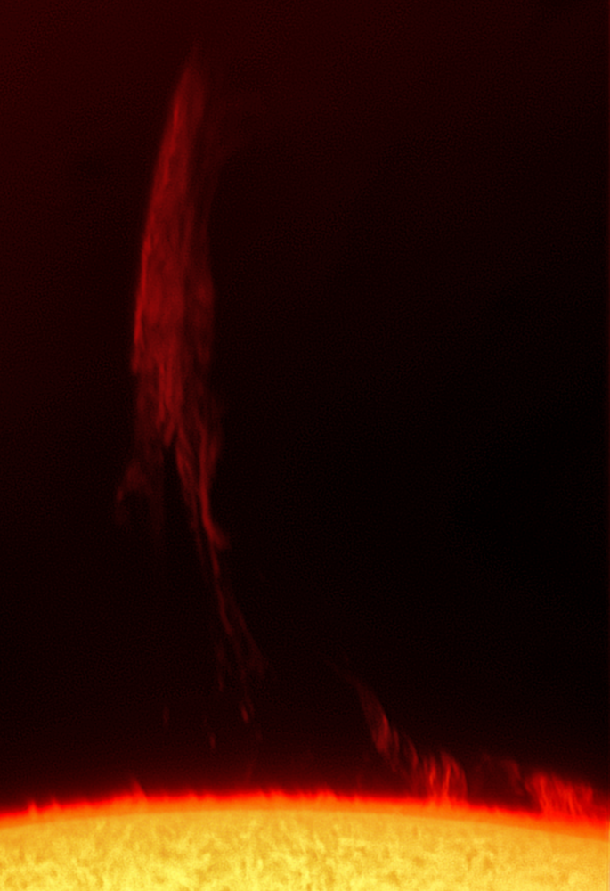 Gigantesque protubérance 28 octobre 2021.png