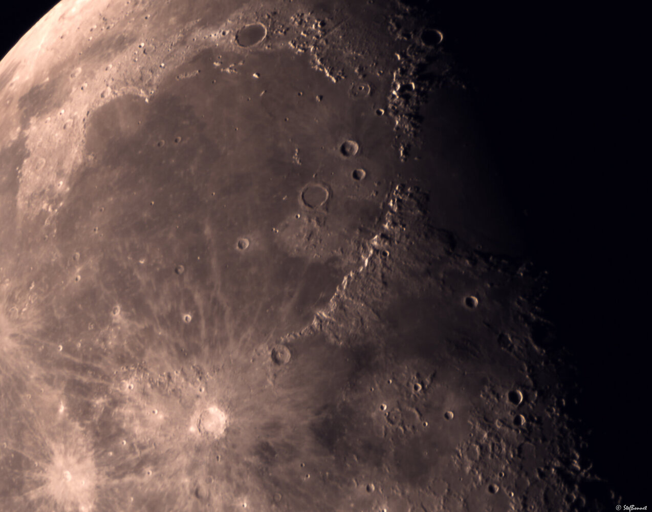 557238634_Lune-28aot21-1.thumb.jpg.9c0117e6e91c1153293673510a112c73.jpg