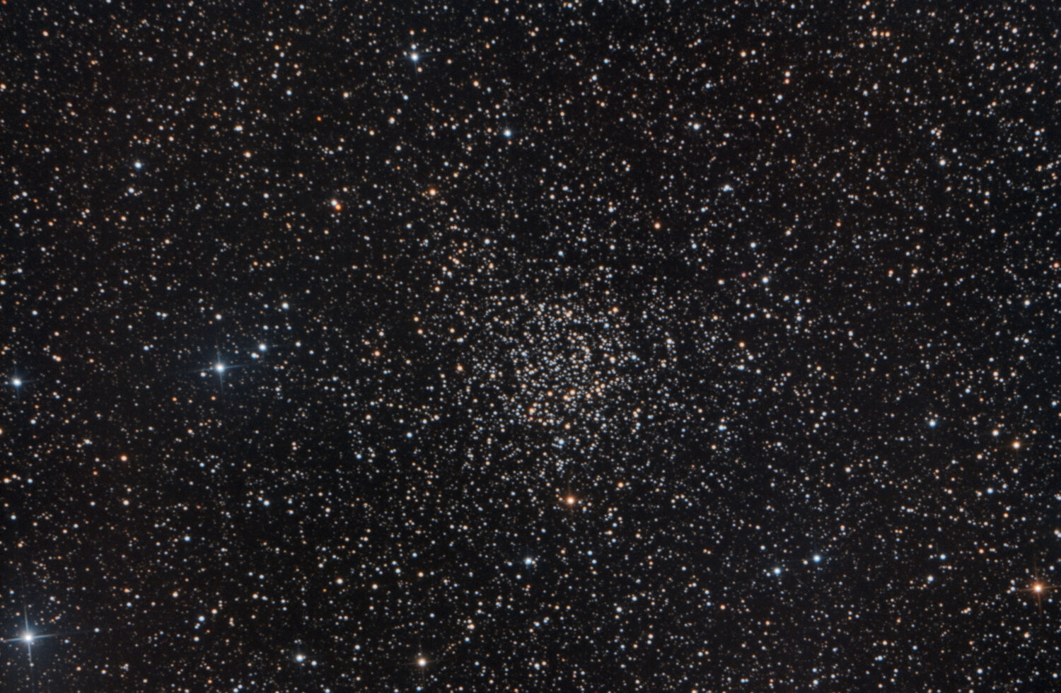 NGC7789_RGB-siril-pix-finale.thumb.jpg.db07f66da66f3e9038fc9e0d25769c1d.jpg
