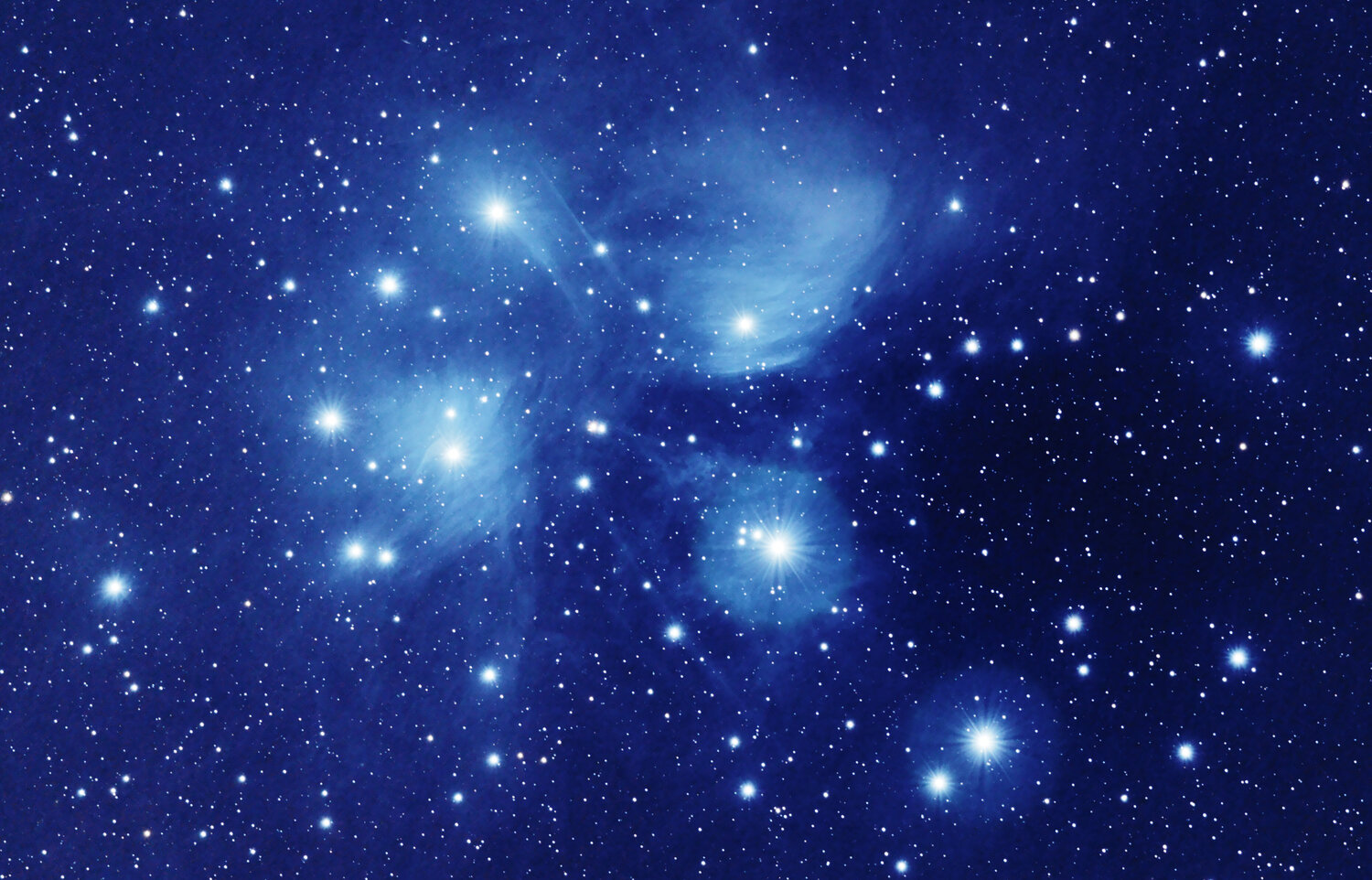 pleiades500DSS_corrCouleur_.jpg