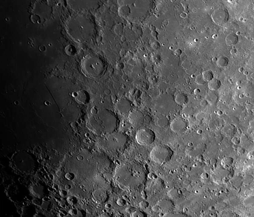 172938_110122_Moon.jpg.20d56215939e208dfe0b02d7ca65f067.jpg