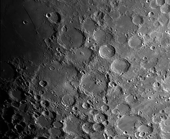 173402_110122_Moon.jpg.7dce6fc2ff782c37c826784c65463e82.jpg