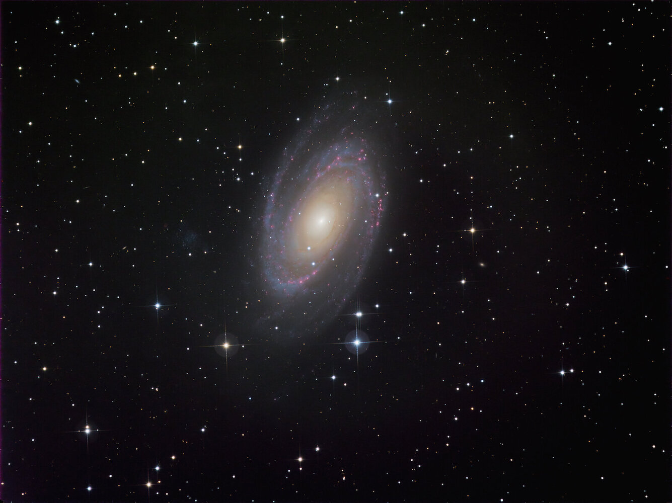 M81.thumb.jpg.302f00a5e714fa28e73715a286a47812.jpg