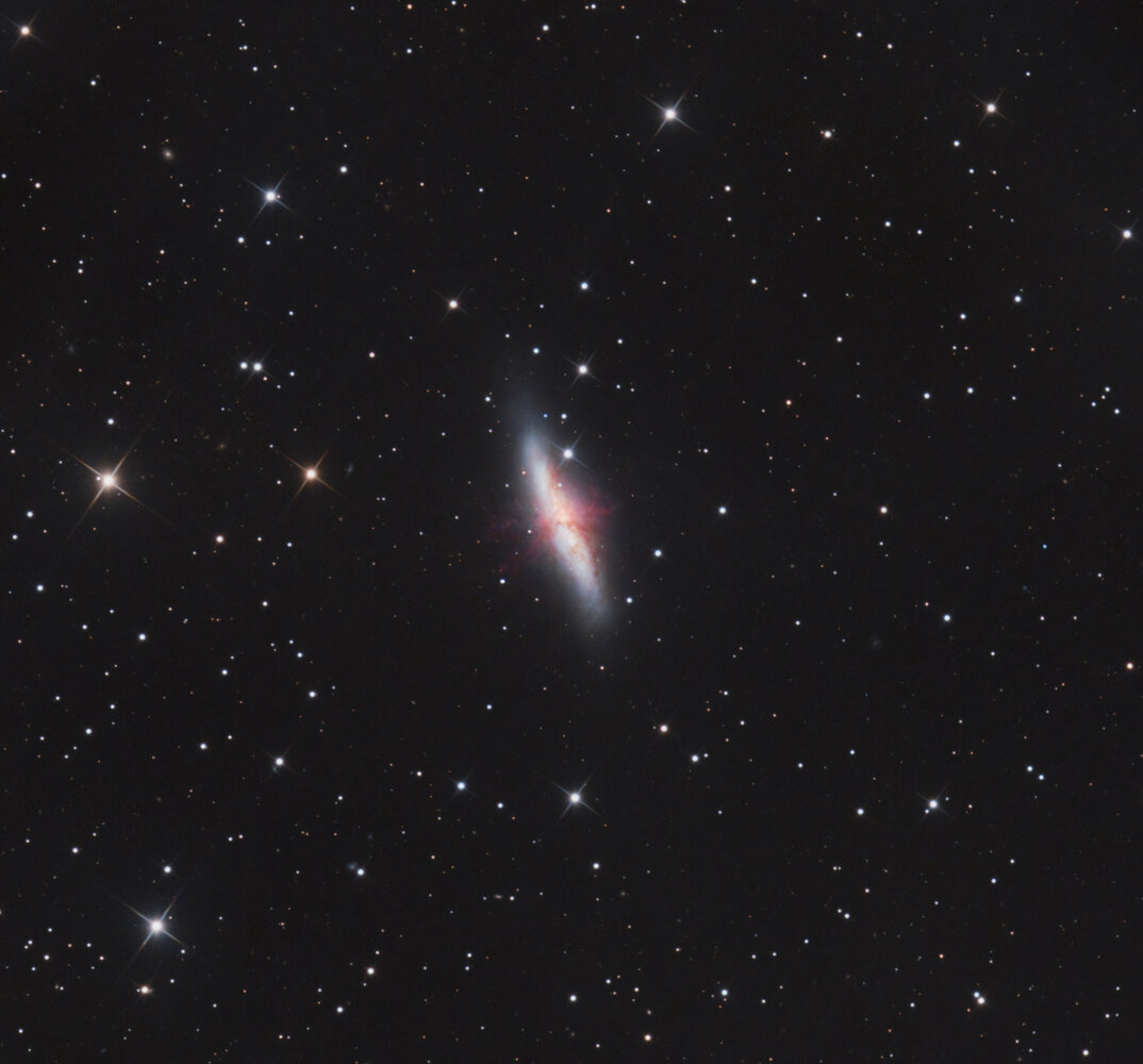 M82_j.thumb.jpg.76d0b7414dc969951111a64f0ad21a24.jpg