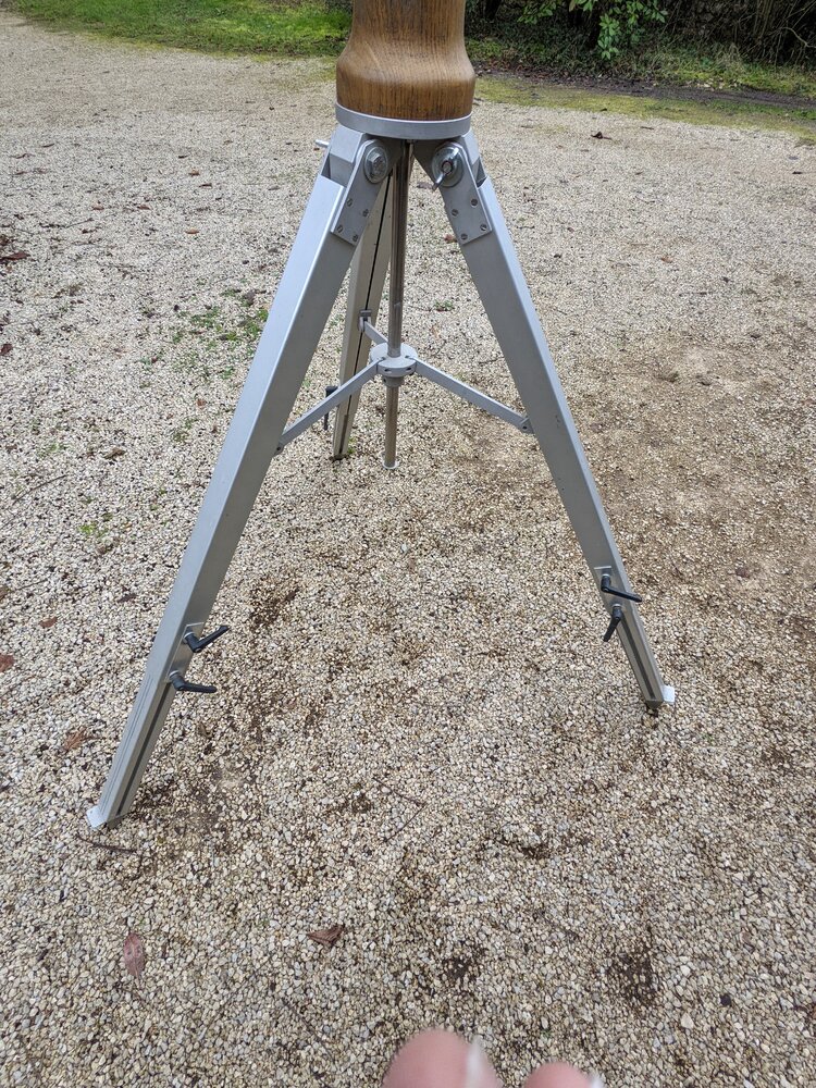 trepied.jpg