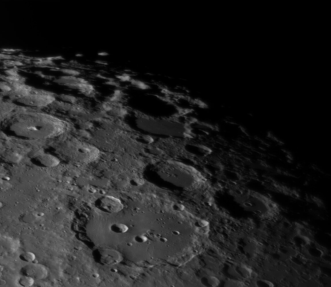 1612716633_2022-02-11-1901_6-RGB-Moon_ZWOASI290MM_AS_F250_lapl6_ap648_stitch-2-ai.thumb.jpg.24c2e12ce15388bbd39b8787fd5dd54e.jpg