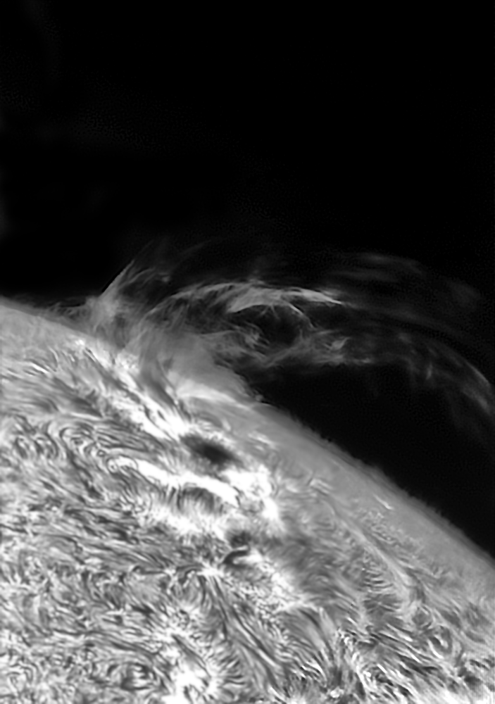 Ejection coronale 4 fevrier 2022 lunette 150 mm halpha.png